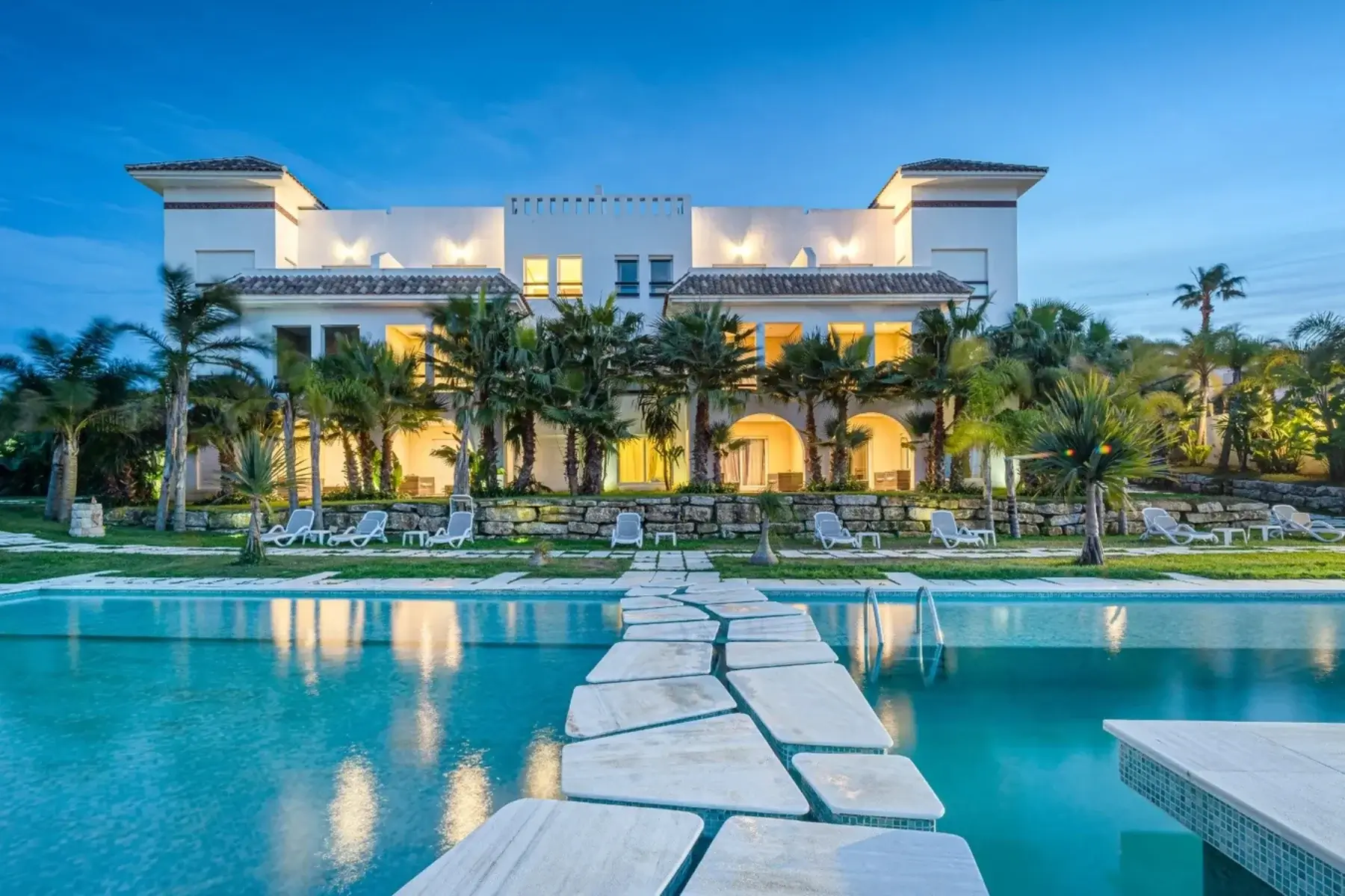 Mnar Castle Tangier premium residence with sea view and pool