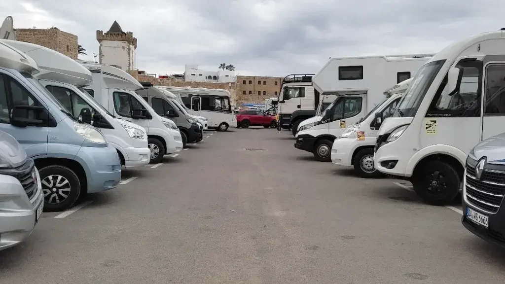 parking in Asilah